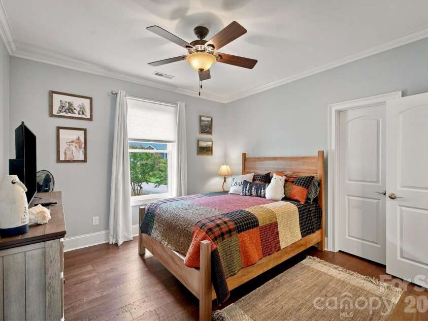 5504 Cedar Cove Way, Lenoir, NC 28645.  MLS# CAR4413803, YatesRealty ID 43632. 