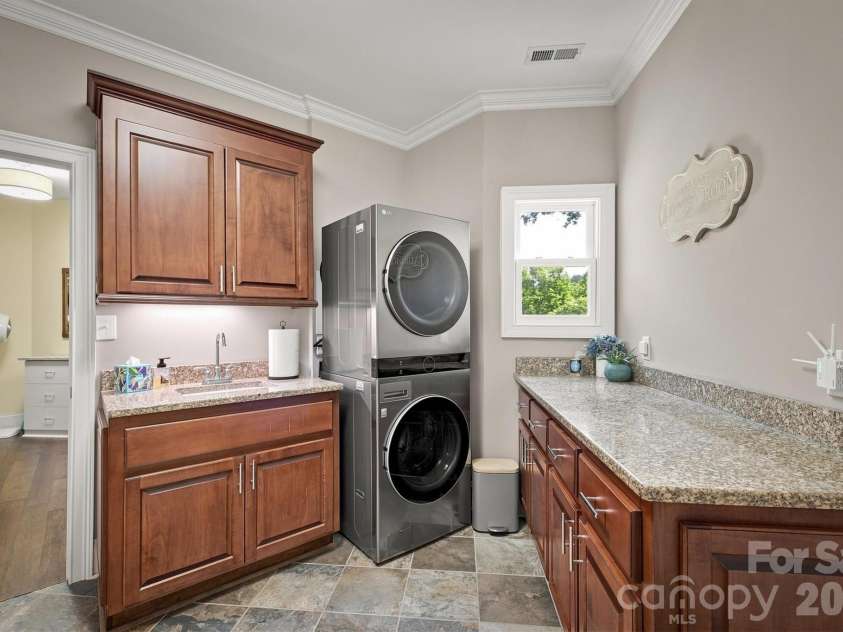 5504 Cedar Cove Way, Lenoir, NC 28645.  MLS# CAR4413803, YatesRealty ID 43632. 