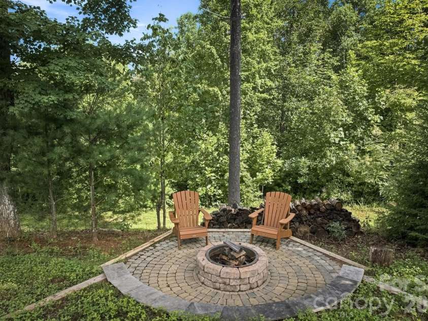 5504 Cedar Cove Way, Lenoir, NC 28645.  MLS# CAR4413803, YatesRealty ID 43632. 