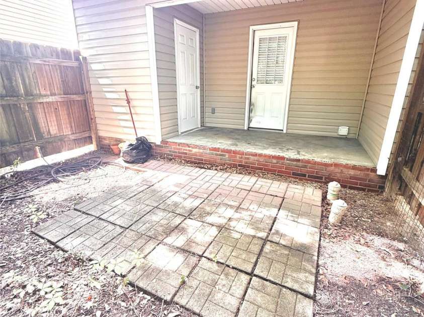 1117 Piney Woods Road, Columbia, SC 29210.  MLS# CAR4413813, YatesRealty ID 43633. Fenced in backyard