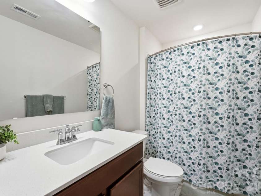 5243 Maynard Hill Drive, Monroe, NC 28110.  MLS# CAR4413326, YatesRealty ID 43634. Full Bathroom. Upper Level.