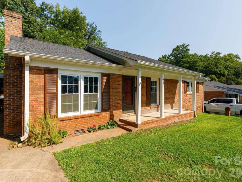 731 Level Street, Rock Hill, SC 29730.  MLS# CAR4413325, YatesRealty ID 43636. 