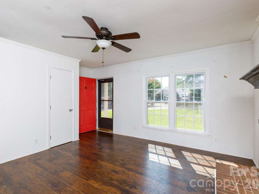 731 Level Street, Rock Hill, SC 29730.  MLS# CAR4413325, YatesRealty ID 43636. 