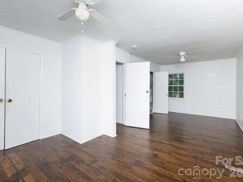 731 Level Street, Rock Hill, SC 29730.  MLS# CAR4413325, YatesRealty ID 43636. 
