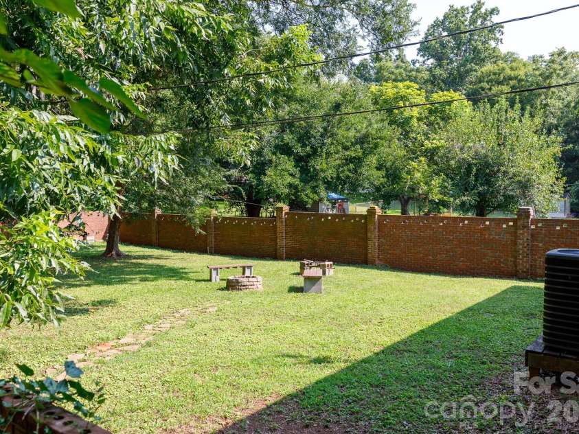 731 Level Street, Rock Hill, SC 29730.  MLS# CAR4413325, YatesRealty ID 43636. 