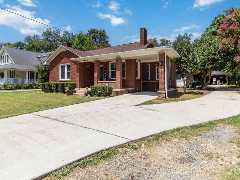 112 Pressley Street, Clover, SC 29710.  MLS# CAR4413522, YatesRealty ID 43637. 