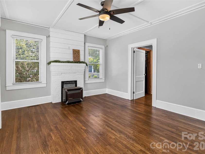 112 Pressley Street, Clover, SC 29710.  MLS# CAR4413522, YatesRealty ID 43637. 