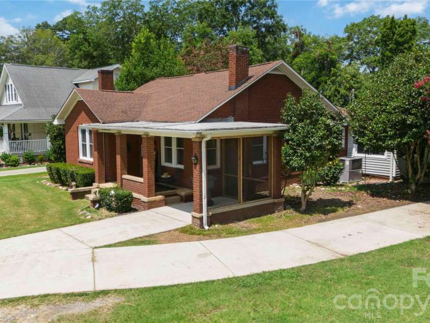 112 Pressley Street, Clover, SC 29710.  MLS# CAR4413522, YatesRealty ID 43637. 