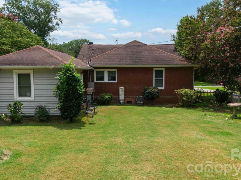 112 Pressley Street, Clover, SC 29710.  MLS# CAR4413522, YatesRealty ID 43637. 