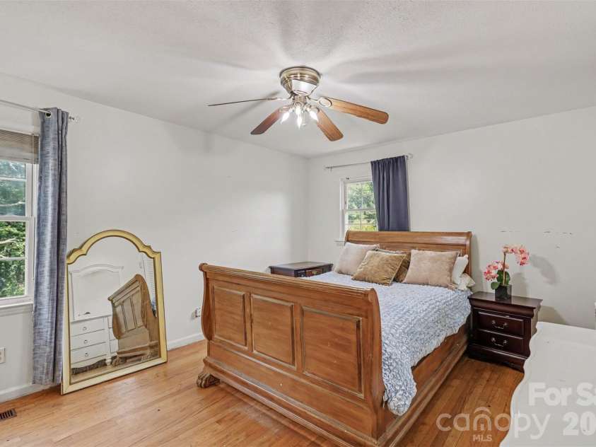 834 Applegate Court, Gastonia, NC 28054.  MLS# CAR4412857, YatesRealty ID 43638. 