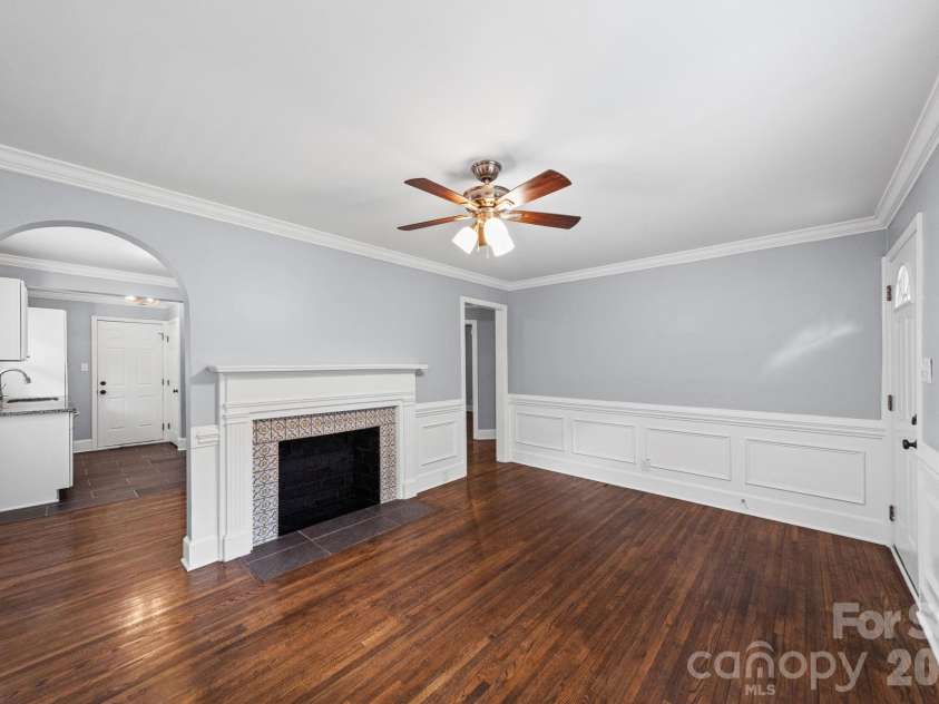 3137 Mathis Drive, Charlotte, NC 28208.  MLS# CAR4412024, YatesRealty ID 43639. Arched transitions give that 1940's vibe.