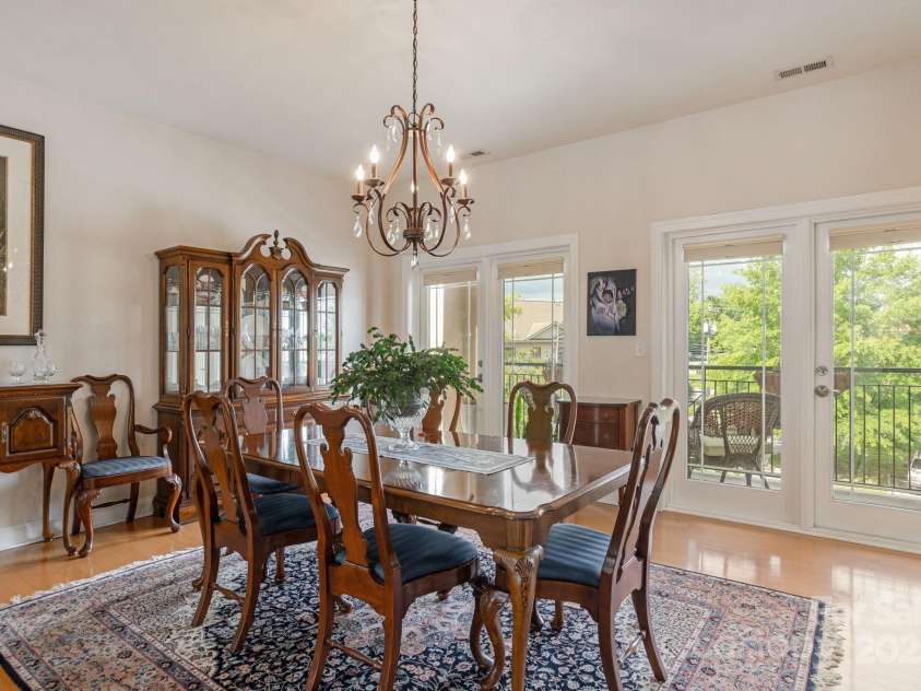 475 Church Street, Hendersonville, NC 28792.  MLS# CAR4252730, YatesRealty ID 4364. Dining room