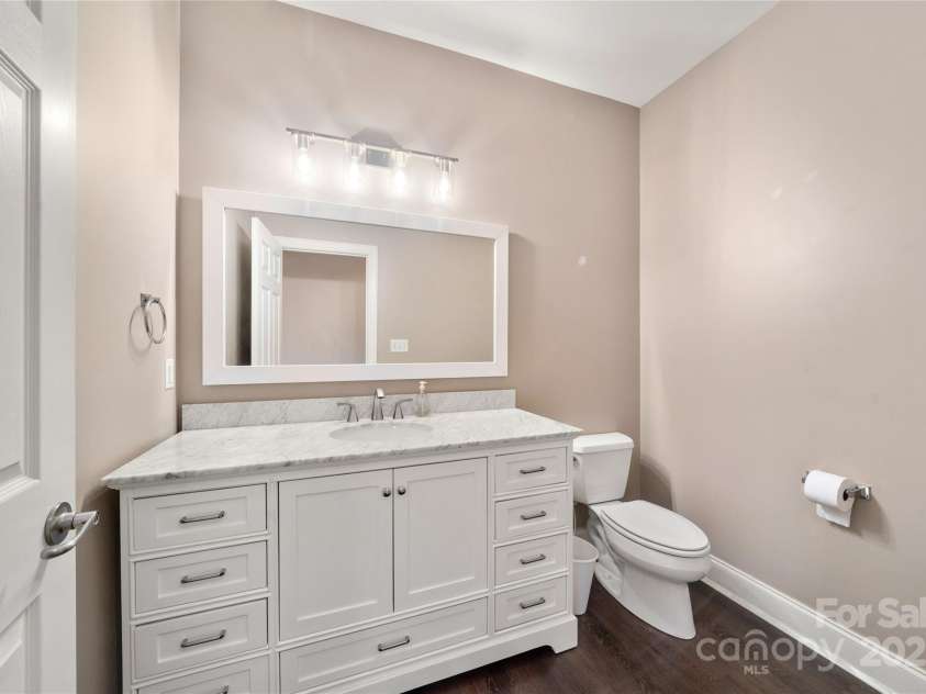 475 Church Street, Hendersonville, NC 28792.  MLS# CAR4290440, YatesRealty ID 4364. 