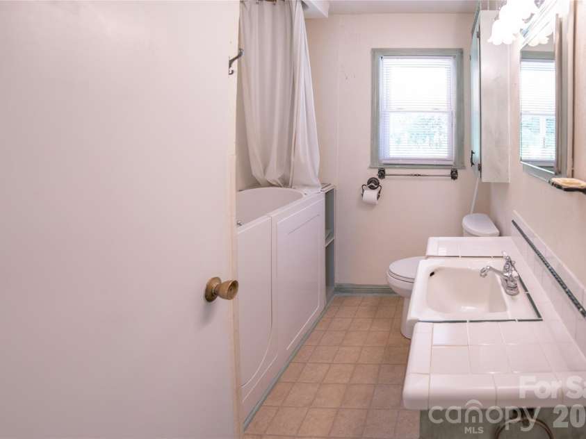 116 Clark Street, Morganton, NC 28655.  MLS# CAR4412745, YatesRealty ID 43640. 