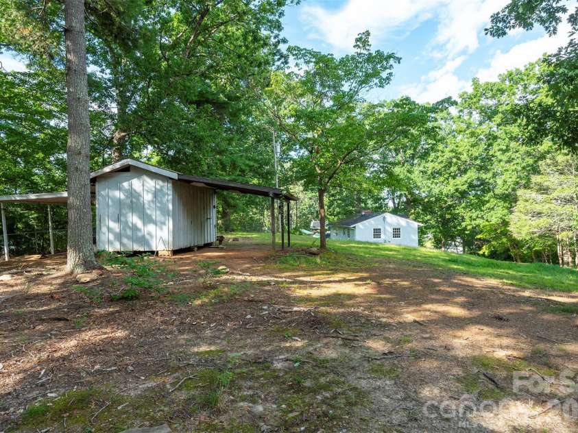 76 Maple Springs Road, Asheville, NC 28805.  MLS# CAR4413392, YatesRealty ID 43641. 