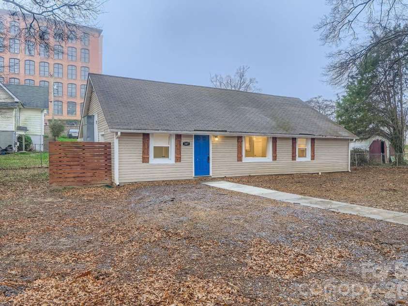 307 Ransom Street, Gastonia, NC 28052.  MLS# CAR4413830, YatesRealty ID 43642. Welcome