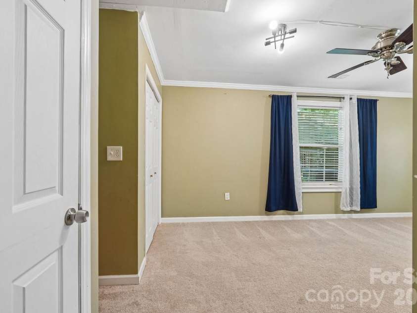 13942 Dannemara Drive, Pineville, NC 28134.  MLS# CAR4413129, YatesRealty ID 43643. 