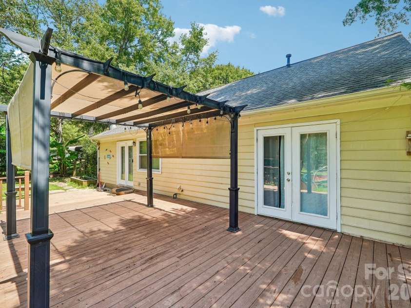 13942 Dannemara Drive, Pineville, NC 28134.  MLS# CAR4413129, YatesRealty ID 43643. 