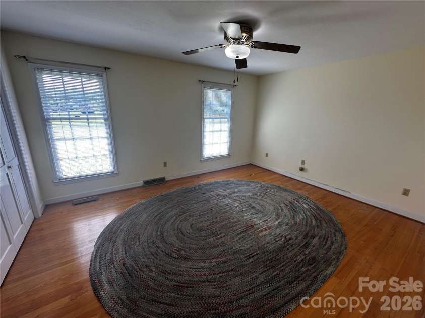 401 Hickory Street, Pageland, SC 29728.  MLS# CAR4408598, YatesRealty ID 43644. Bedroom