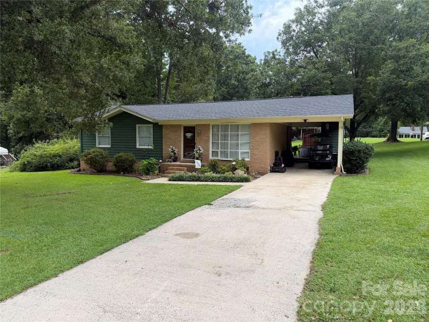 1104 Hillcrest Drive, Cherryville, NC 28021.  MLS# CAR4412505, YatesRealty ID 43647. 