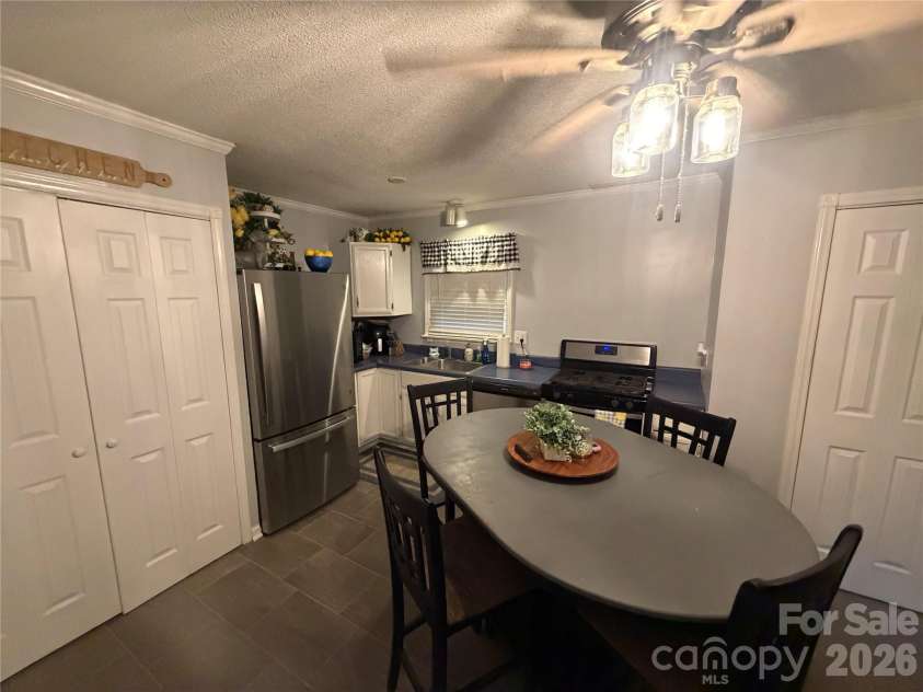 1104 Hillcrest Drive, Cherryville, NC 28021.  MLS# CAR4412505, YatesRealty ID 43647. Kitchen