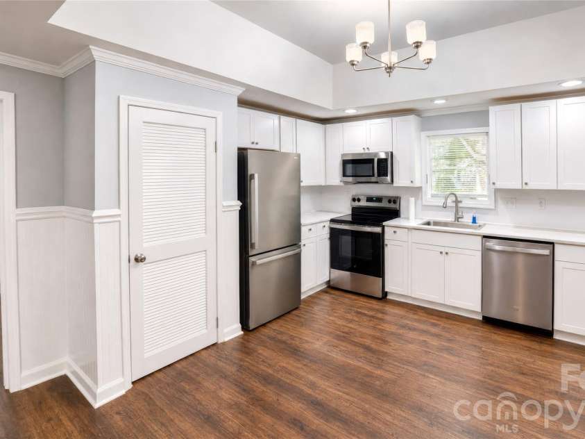 1240 Piedmont Drive, Lenoir, NC 28645.  MLS# CAR4413839, YatesRealty ID 43648. 