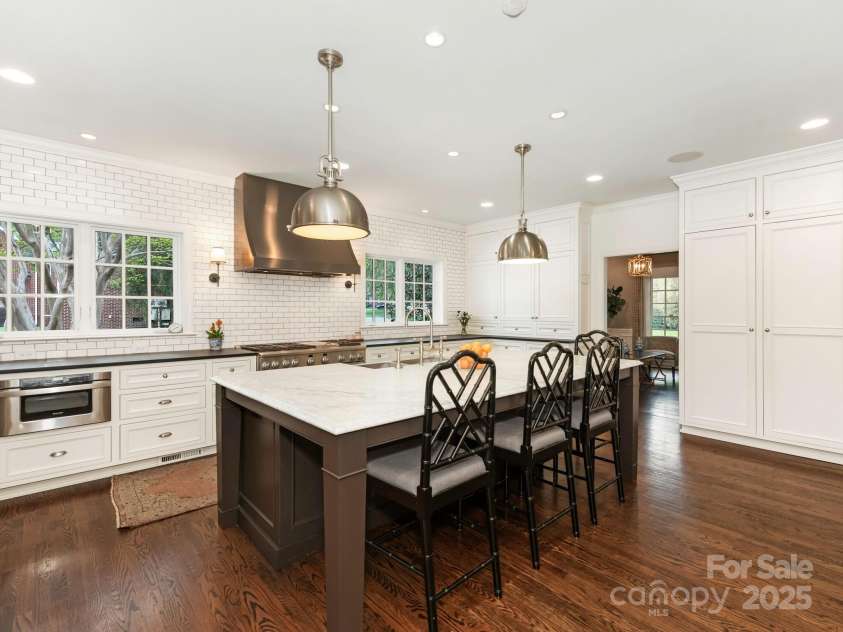 2219 Richardson Drive, Charlotte, NC 28211.  MLS# CAR4242628, YatesRealty ID 4365. 