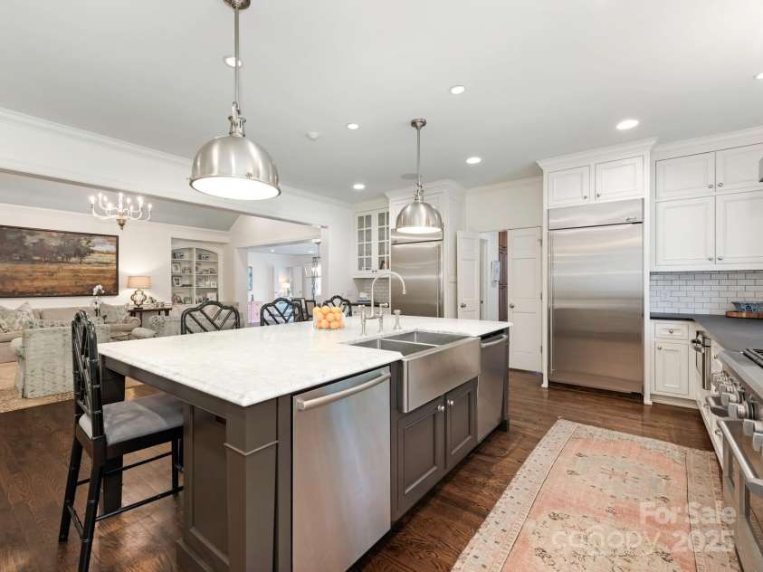 2219 Richardson Drive, Charlotte, NC 28211.  MLS# CAR4242628, YatesRealty ID 4365. 