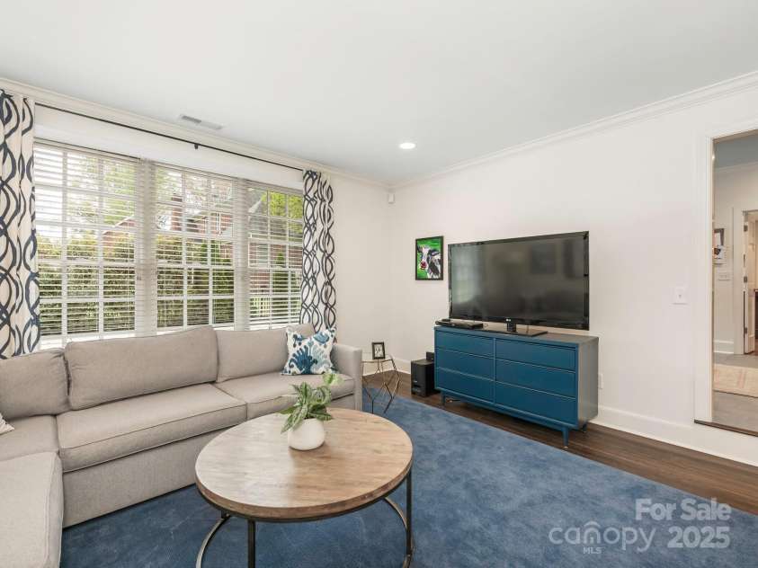 2219 Richardson Drive, Charlotte, NC 28211.  MLS# CAR4242628, YatesRealty ID 4365. 