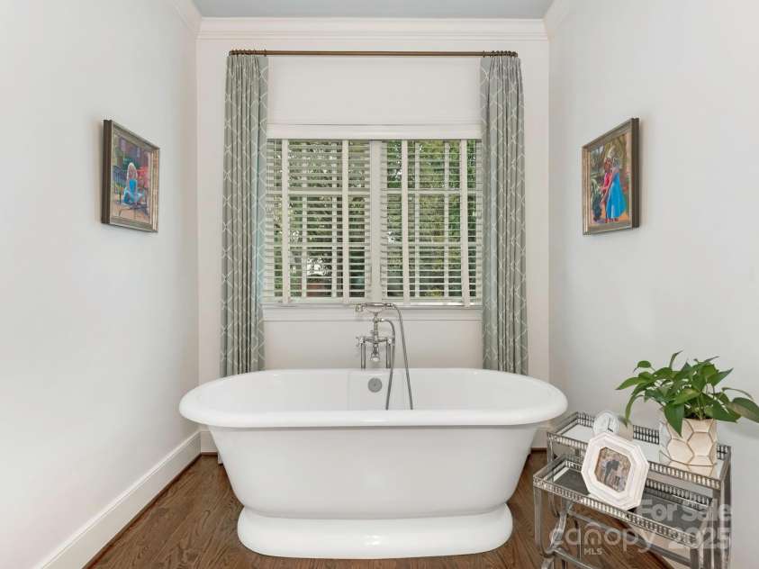 2219 Richardson Drive, Charlotte, NC 28211.  MLS# CAR4242628, YatesRealty ID 4365. 