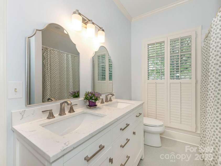 2219 Richardson Drive, Charlotte, NC 28211.  MLS# CAR4242628, YatesRealty ID 4365. 