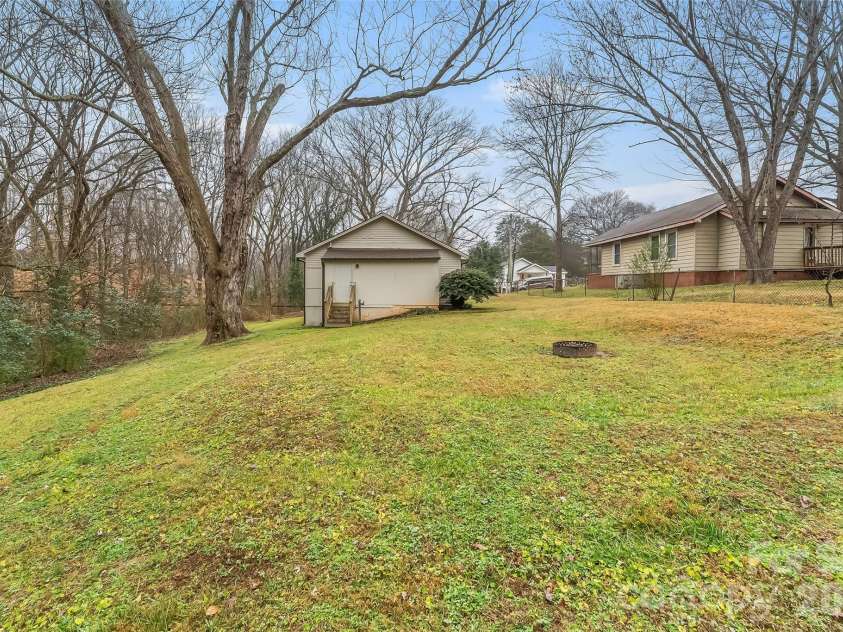 500 3rd Street, Stanley, NC 28164.  MLS# CAR4388278, YatesRealty ID 4365. 