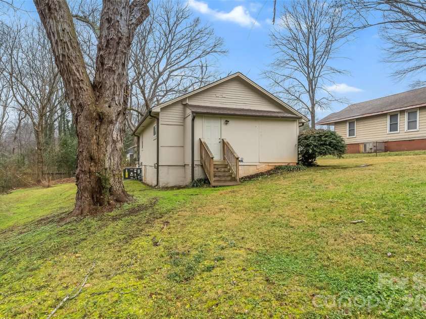 500 3rd Street, Stanley, NC 28164.  MLS# CAR4388278, YatesRealty ID 4365. 