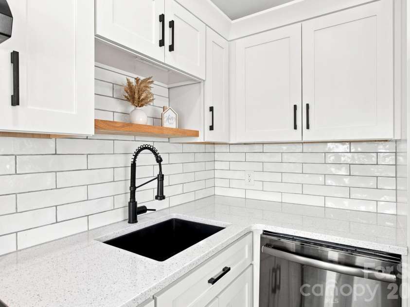 151 Dogwood Circle, New London, NC 28127.  MLS# CAR4413825, YatesRealty ID 43650. 