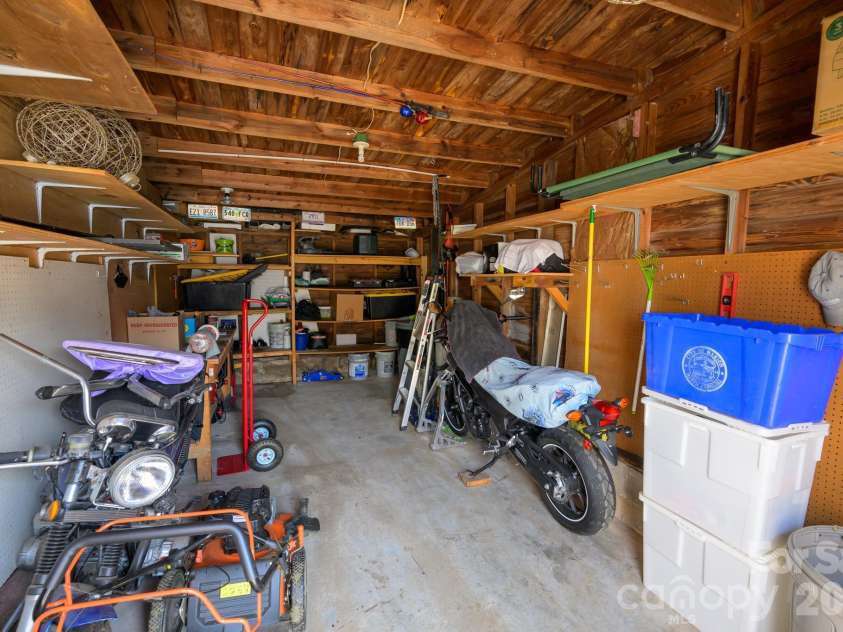 580 Baldwin Avenue, Marion, NC 28752.  MLS# CAR4413490, YatesRealty ID 43651. 