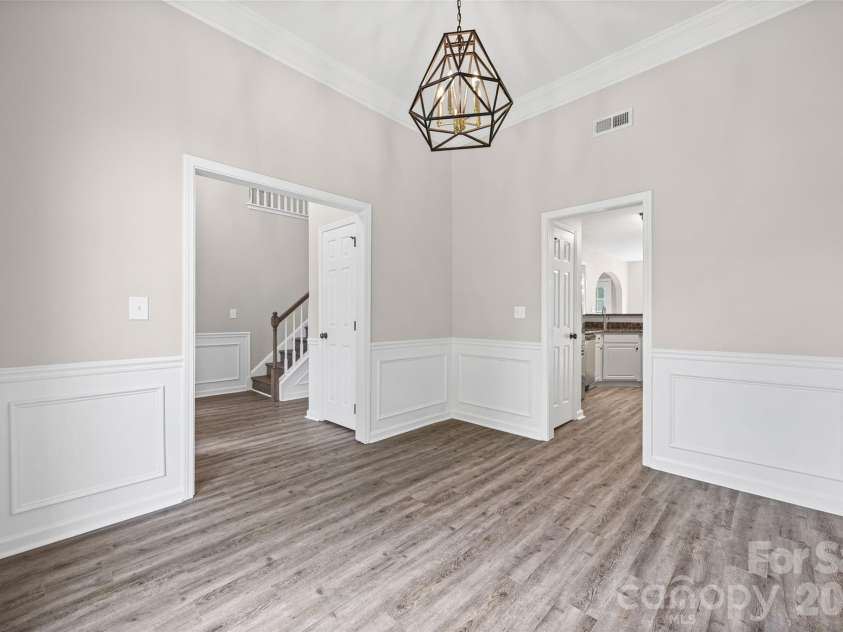14107 Pine Harbor Road, Charlotte, NC 28278.  MLS# CAR4413773, YatesRealty ID 43652. 