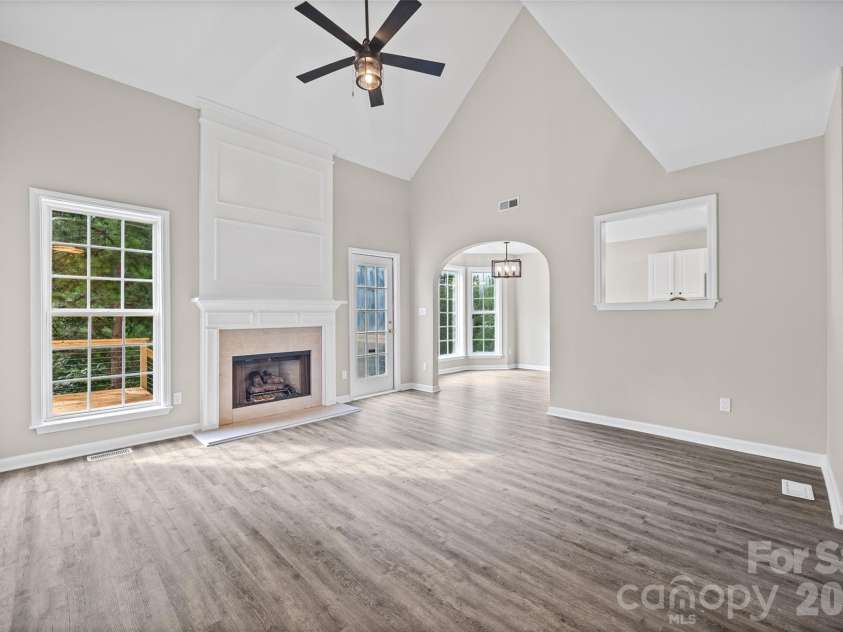 14107 Pine Harbor Road, Charlotte, NC 28278.  MLS# CAR4413773, YatesRealty ID 43652. 