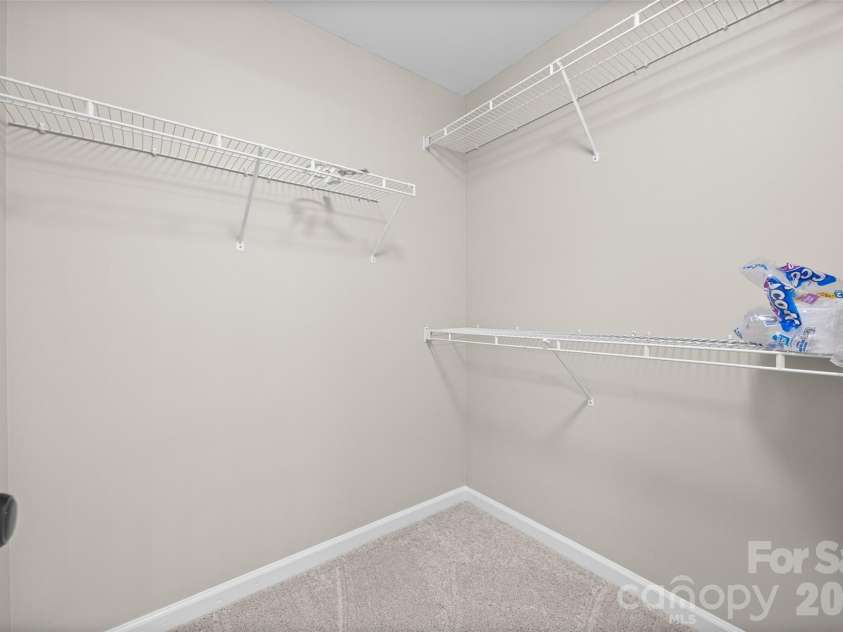 14107 Pine Harbor Road, Charlotte, NC 28278.  MLS# CAR4413773, YatesRealty ID 43652. 