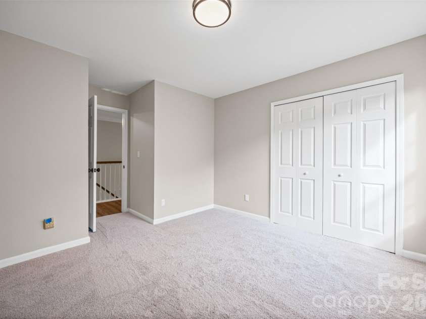 14107 Pine Harbor Road, Charlotte, NC 28278.  MLS# CAR4413773, YatesRealty ID 43652. 
