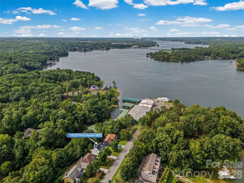 14107 Pine Harbor Road, Charlotte, NC 28278.  MLS# CAR4413773, YatesRealty ID 43652. 