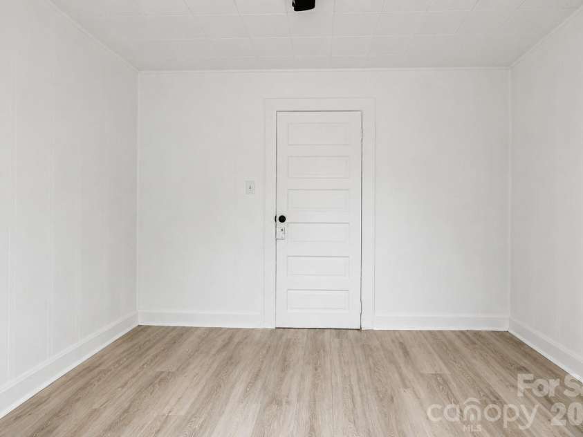1306 Forrest Street, High Point, NC 27262.  MLS# CAR4413863, YatesRealty ID 43653. 