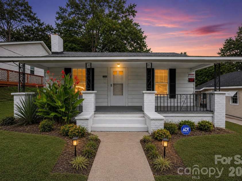 1306 Forrest Street, High Point, NC 27262.  MLS# CAR4413863, YatesRealty ID 43653. 