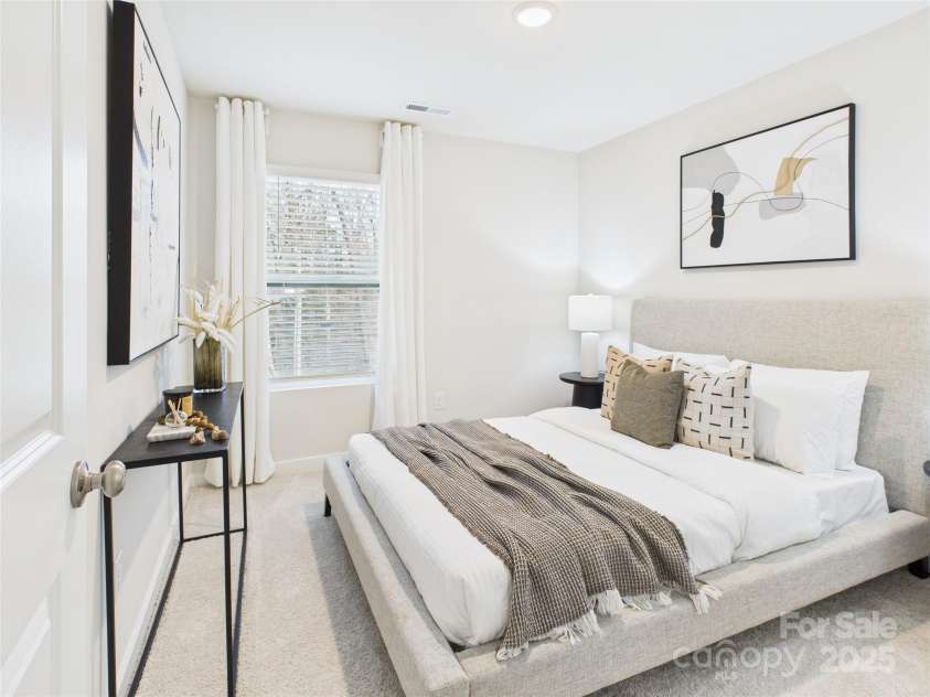 1704 Coral Bark Lane, Charlotte, NC 28216.  MLS# CAR4308843, YatesRealty ID 43653. 