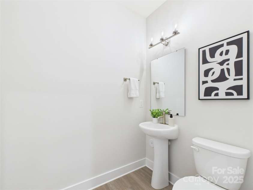 1704 Coral Bark Lane, Charlotte, NC 28216.  MLS# CAR4308843, YatesRealty ID 43653. 