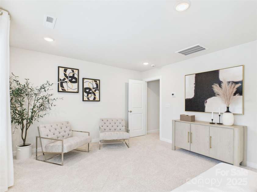 1704 Coral Bark Lane, Charlotte, NC 28216.  MLS# CAR4308843, YatesRealty ID 43653. 