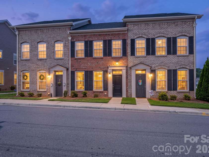 104 Pine Street, Lincolnton, NC 28092.  MLS# CAR4413515, YatesRealty ID 43654. Front View
