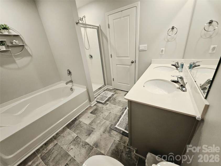 2106 Prospect Creek Way, Charlotte, NC 28227.  MLS# CAR4413617, YatesRealty ID 43657. 