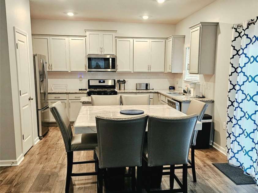 2106 Prospect Creek Way, Charlotte, NC 28227.  MLS# CAR4413617, YatesRealty ID 43657. 