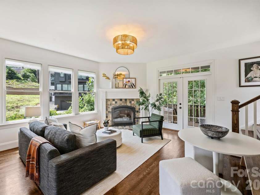 1611 Tippah Park Court, Charlotte, NC 28205.  MLS# CAR4413519, YatesRealty ID 43659. 