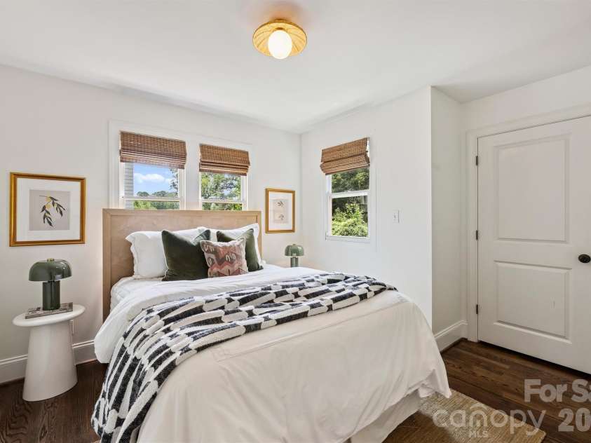 1611 Tippah Park Court, Charlotte, NC 28205.  MLS# CAR4413519, YatesRealty ID 43659. 